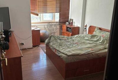 4 Camere + 2 Camere | Etaj 1 / 2 | 2008 - 5