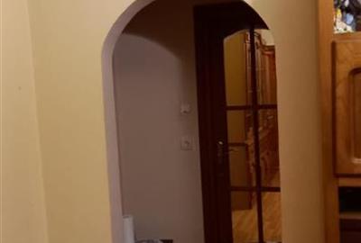 Apartament 2 camere semidecomandate,zona Cora - 4