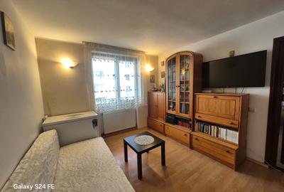 De vânzare – Apartament cu 4 camere | 80 mp | Parter înalt | Boxă + Parcare | Zo - 4