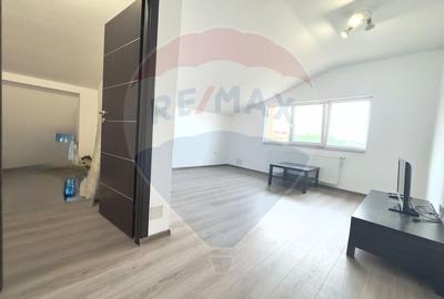 Apartament cu 3 camere de vânzare - 11