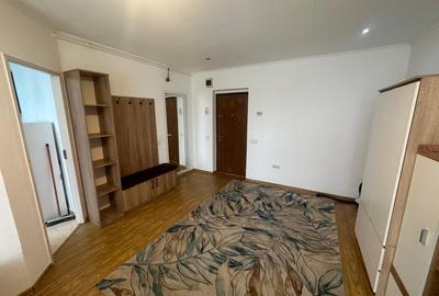 Garsonieră decomandată, mobilată în Florești