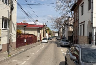 Proprietate cu caracter – Vilă individuală în Sector 4, Str. Lămâiței - 1