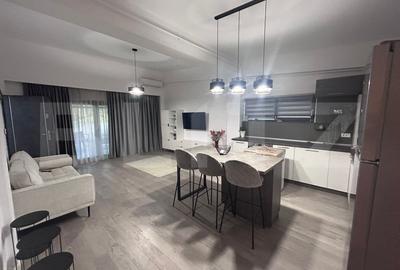 Penthouse cu 3 camere, 2 bai,  terasa 40 mp, zona centrala - 1