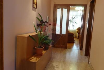 De VANZARE Casa spațioasă S+P+1E+M | Zona STIREX in Galati - 7