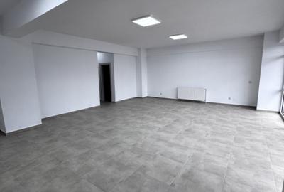 Spatiu comercial, 91 mp utili, zona Garii - 1