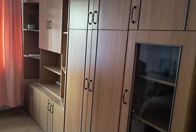 Garsoniera , etaj 1 , zona   Cetate - 1