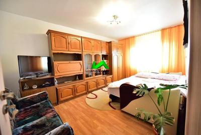 Apartament de inchiriat 3 camere Vasile Aaron - 2