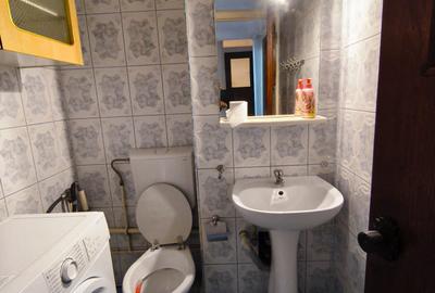 Apartament cu 3 camere, etaj intermediar - 5