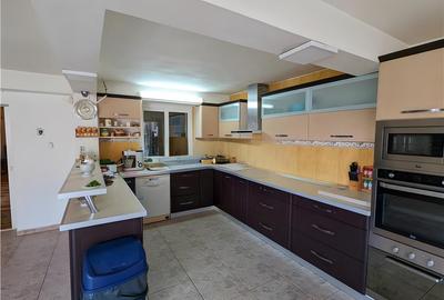 Vila Impresionanta cu peisaj de poveste & Teren 12.000 mp - Candesti, Dambovita - 9