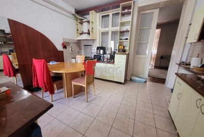 Apartament cu 3 camere semidecomandat în Iosefin