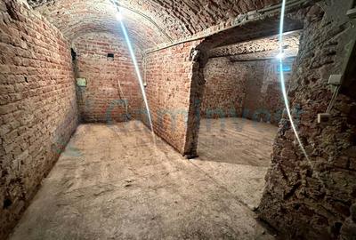 Casa ultracentrala cu apartament si demisol, zona Republicii pietonala, Oradea - 8