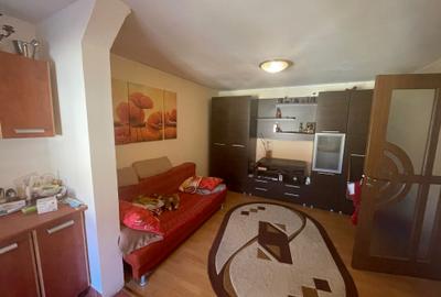 De vanzare apartament cu doua camere