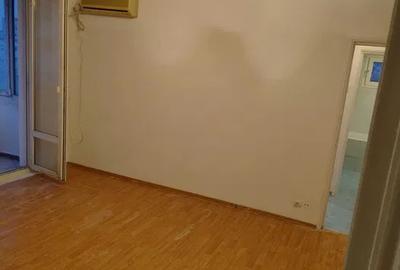 Apartament cu 2 camere semidecomandat în Giurgiului