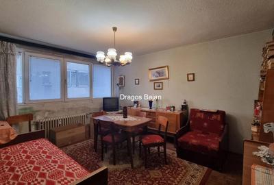 Sala Palatului // vedere spate // balcon - 2