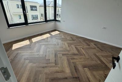 Vila Tunari cu vedere la LAC, 135m2 si curte mare - 8