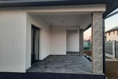 Domnești–Țeghes lângă pădure | Casă individuală 3 camere | Placă beton - 4