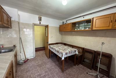 5 cam, 112 mp. decomandat, fara imbunat., et.4, acoperis, N.Titulescu - 13