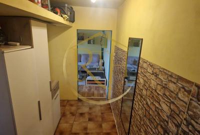 Vand apartament cu 4 camere in zona spitalul judetean,comision ,,0'' - 14
