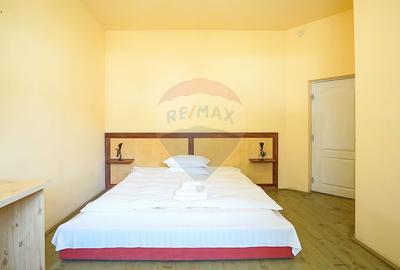 Pensiune de Vanzare in Moieciu de Sus | Comision 0% - 18