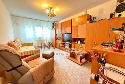 Apartament cu 2 camere decomandat, mobilat în Între Lacuri