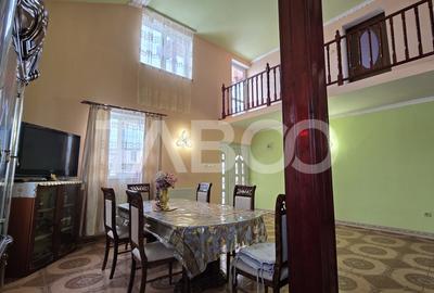 Casa singur in curte de vanzare 4 camere 159mp curte libera 725mp Daia - 1