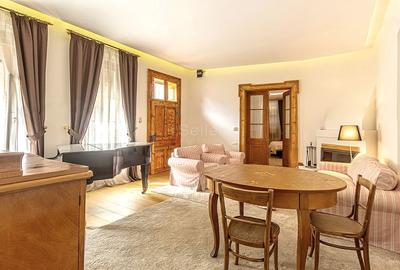 Casă individuală cu 11 camere în Cristian