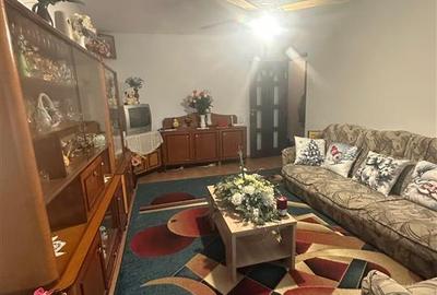 APARTAMENT 3 CAMERE DECOMANDAT FRUMOASA NICOLINA 135000 EURO - 8