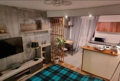 Garsoniera de vanzare-Tractorul-Coresi - 1