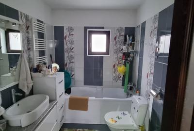 Casa cu etaj la cheie - 5