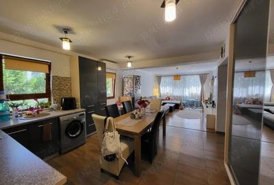 Apartament cu 3 camere semidecomandat, mobilat în Giroc