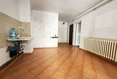 OKAZIE ! Spatiu Comercial 68 mp. Bulevard cu Vad Comercial Vanzare CETATE Piata - 8