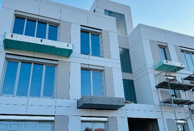 De vanzare apartament 3 cam + birou/dressing si parcare inclusa - 2