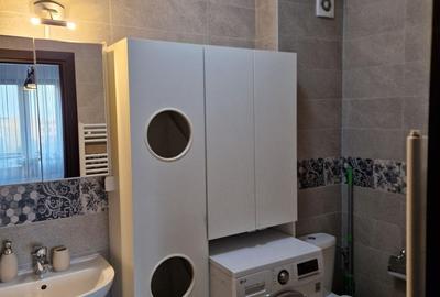 Proprietar, inchiriez apartament cu 3 camere, Bloc 2017, 2xbai, AC - 11