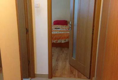 Garsonieră decomandată, mobilată în Brâncoveanu