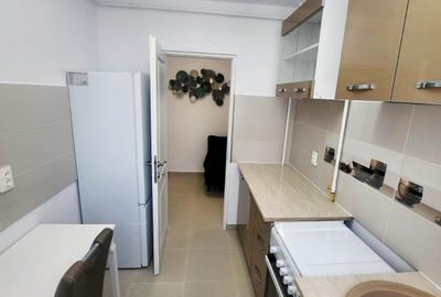 Apartament cu 2 camere semidecomandat, mobilat în Central