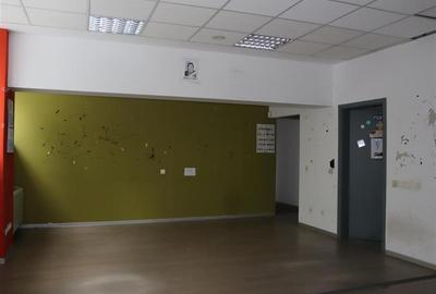 Spatiu comercial, parter, 16 metri vitrina - 8
