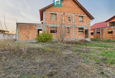 Proprietate impresionantă între Curtici și Macea - 4