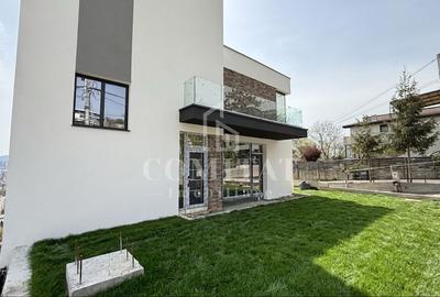 Casă generoasă cu panoramă și 256 mp terasă circulabilă - 2