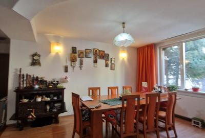 Splaiul Unirii - Calea Vitan- Mihai Bravu - Vila moderna - 330 mp, P+1E+M, garaj - 17