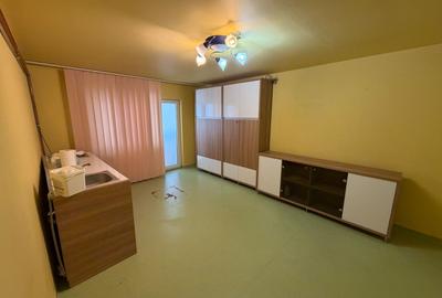 Spațiu parter cu destinație mixtă, zona fostă Lidia – 67 mp - 26