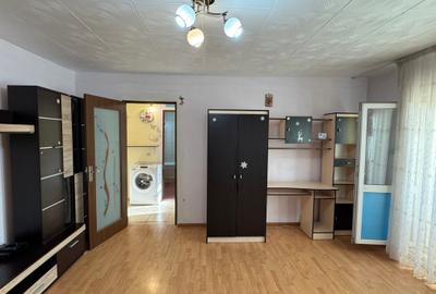 2 cam, 58 mp, etaj 3, zona Zahana - str. Toamnei - 1