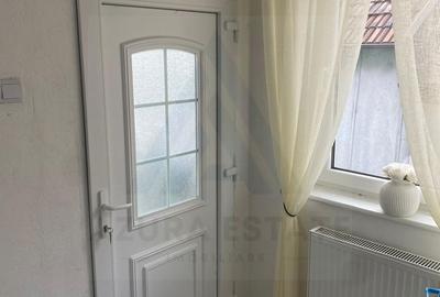 Casa renovata 250 mp utili si teren 935 mp in zona centrala Cisnadie - 10