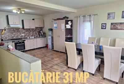 Vând două corpuri de casă 300mp și curte 1325mp - 12