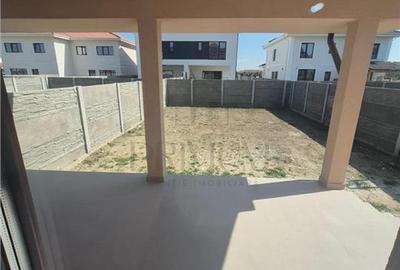 Duplex superb - zona foarte buna - toate utilitatile - gata de mutat - 31