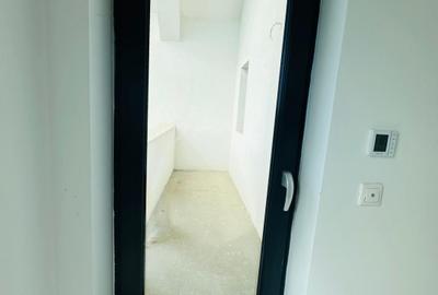 Duplex despartit prin camera tehnica- 4 camere si 3 bai - Urseni - 17