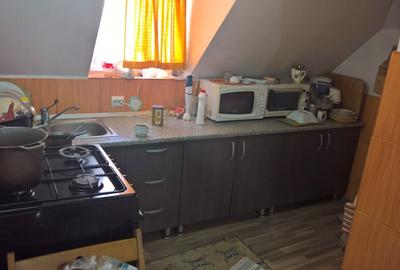 Apartament 3 camere in vila zona Colinei - 9