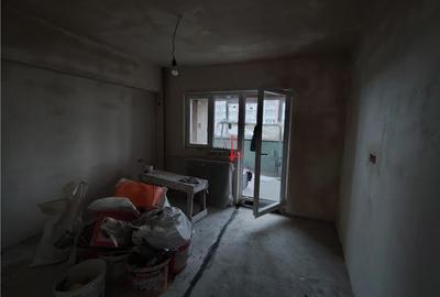 Apartament 4 camere Metrou Obor In Renovare - 10