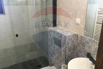 Hotel / Pensiune cu 18 camere de vânzare in Moieciu, Brasov - 12