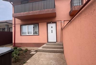 Casă cu 4 camere în Cumpăna