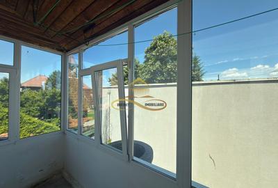 Apartament 3 camere DECOMANDAT + GARAJ opțional, Str. Cremenea - 9